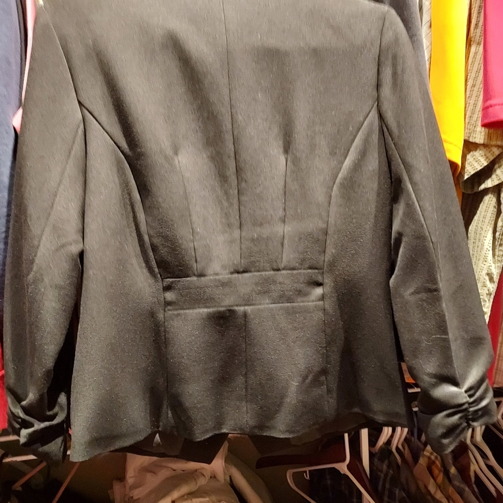 Black blazer - Picture 2 of 3